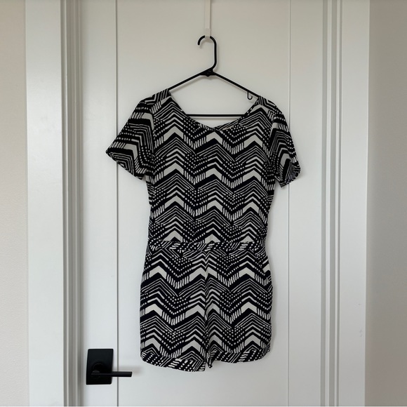 J Crew Romper - Picture 1 of 10